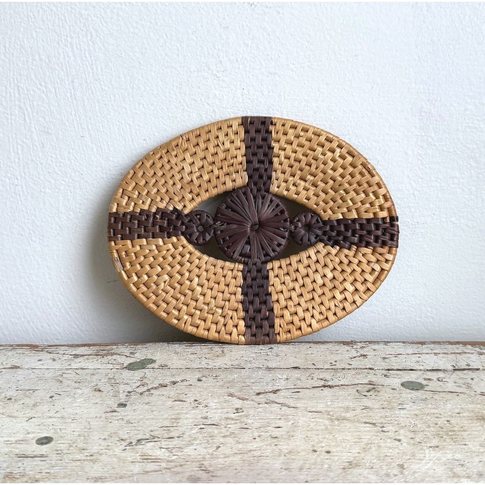 Vintage Woven Wicker Trivet Oval Boho Wall Hanging Brown Tan 9x7